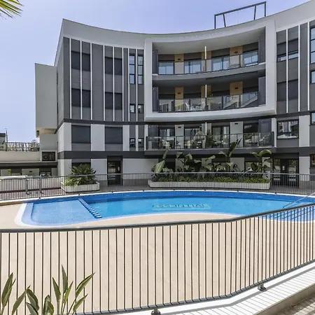 Essential By Charlie 아파트