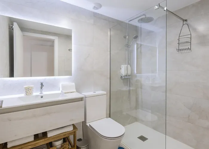 Essential By Charlie * Jávea