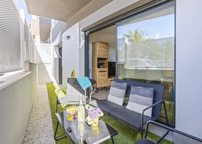 Essential By Charlie Apartament *